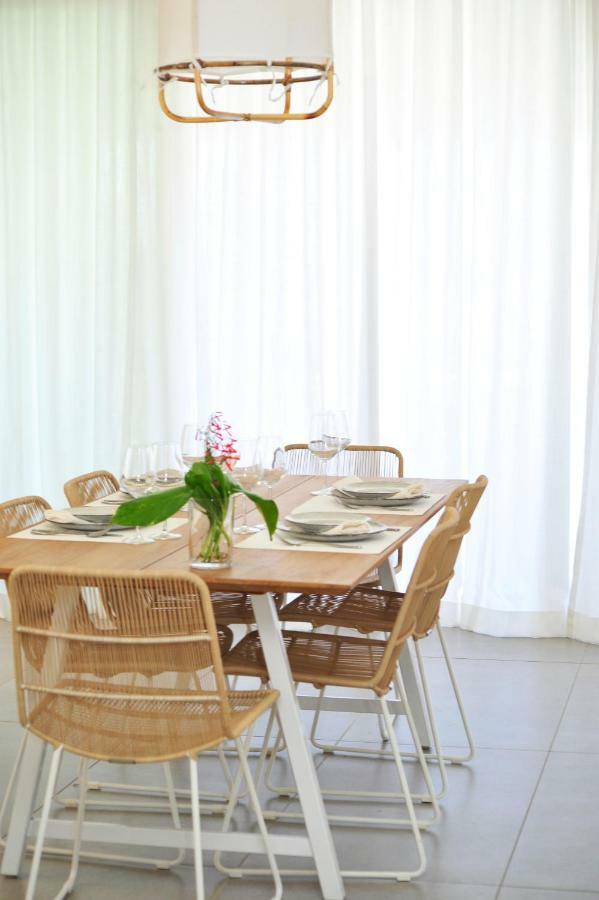 شقة Obiches Luxury Beachfront Trou-aux-biches *