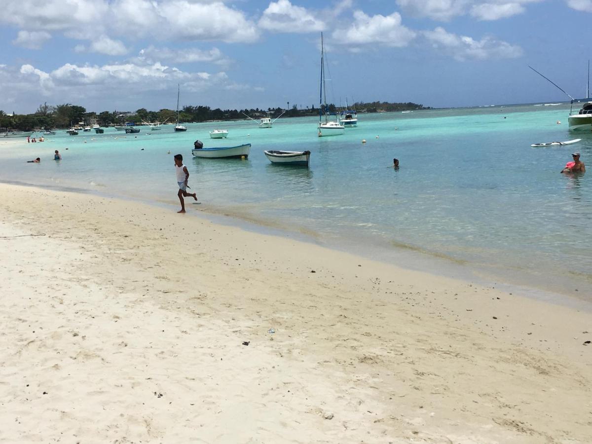 Obiches Luxury Beachfront Trou-aux-biches شقة